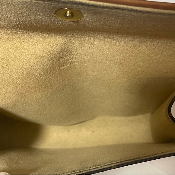 Louis Vuitton Monogramed Belt Bag 💎 AUTHENTICATED 💎 Belly Bag Serial FL0013 - Picture 10 of 17